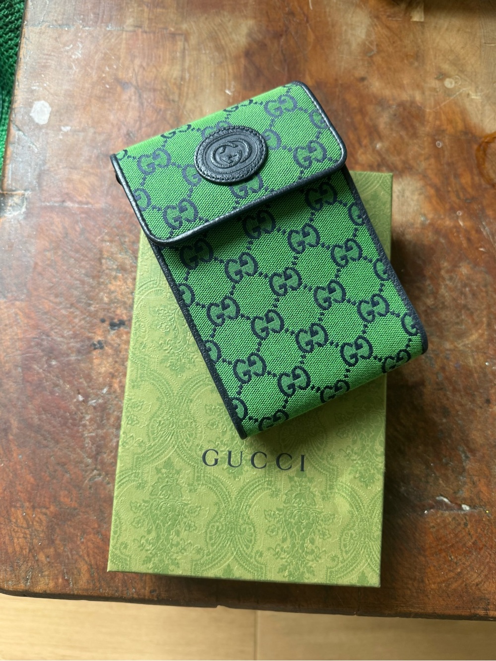 Gucci Green GG Canvas Phone Case Cross Body bag with Dark Navy Trim